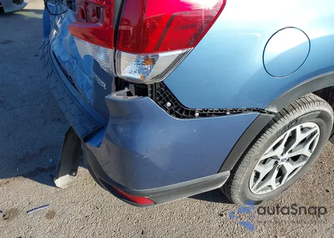 2020 Subaru Forester Premium из США, поврежденный, VIN JF2SKAJC8LH593454